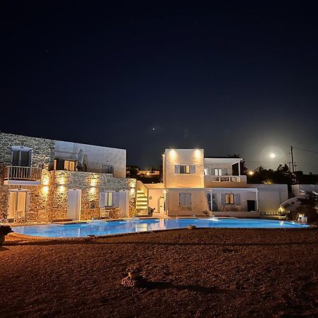 Blu Suites And Studios Adamantas  Bagian luar foto
