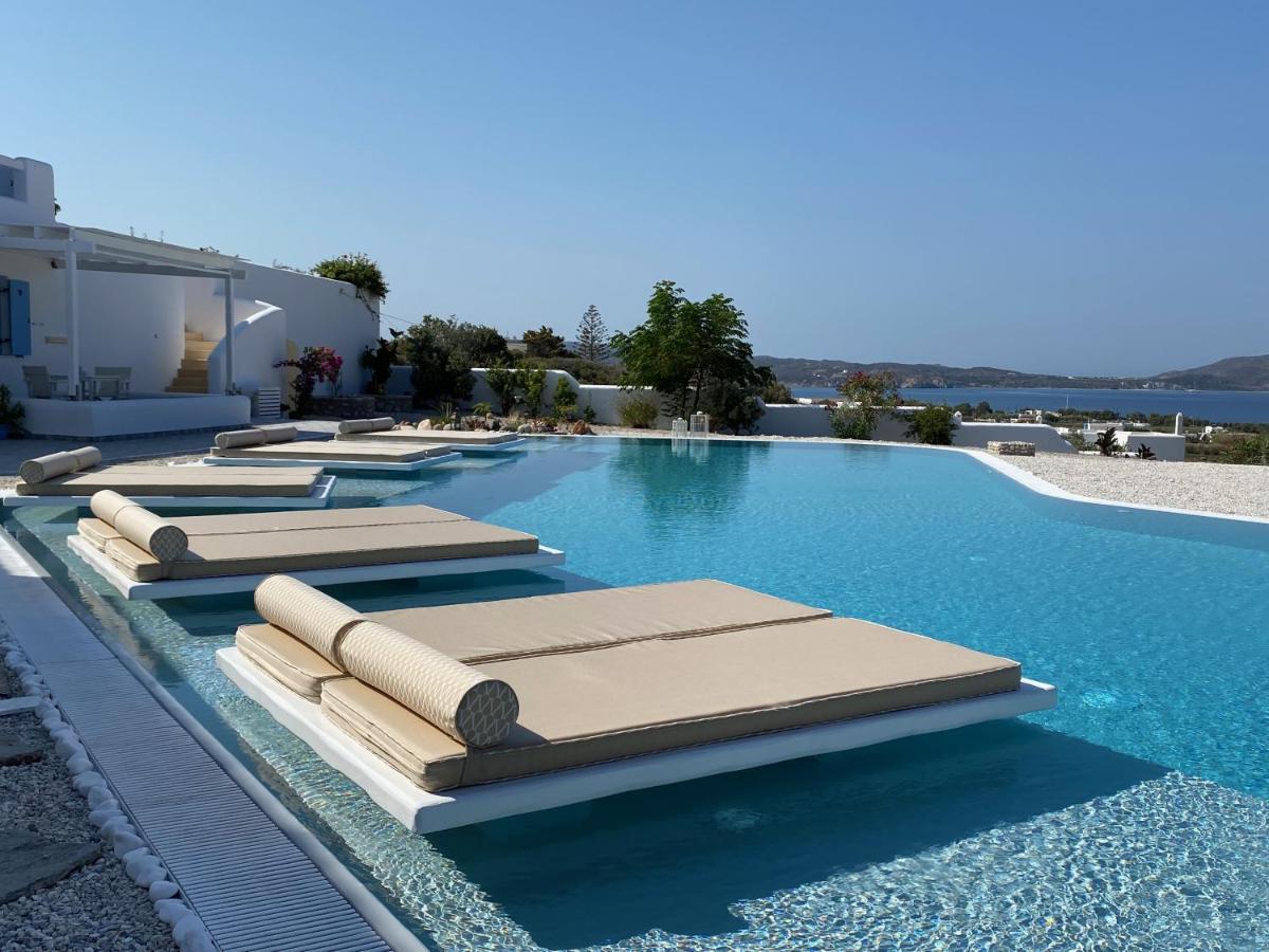 Blu Suites And Studios Adamantas  Bagian luar foto