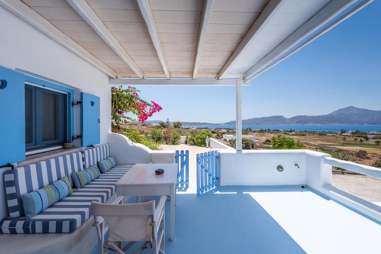 Blu Suites And Studios Adamantas  Bagian luar foto