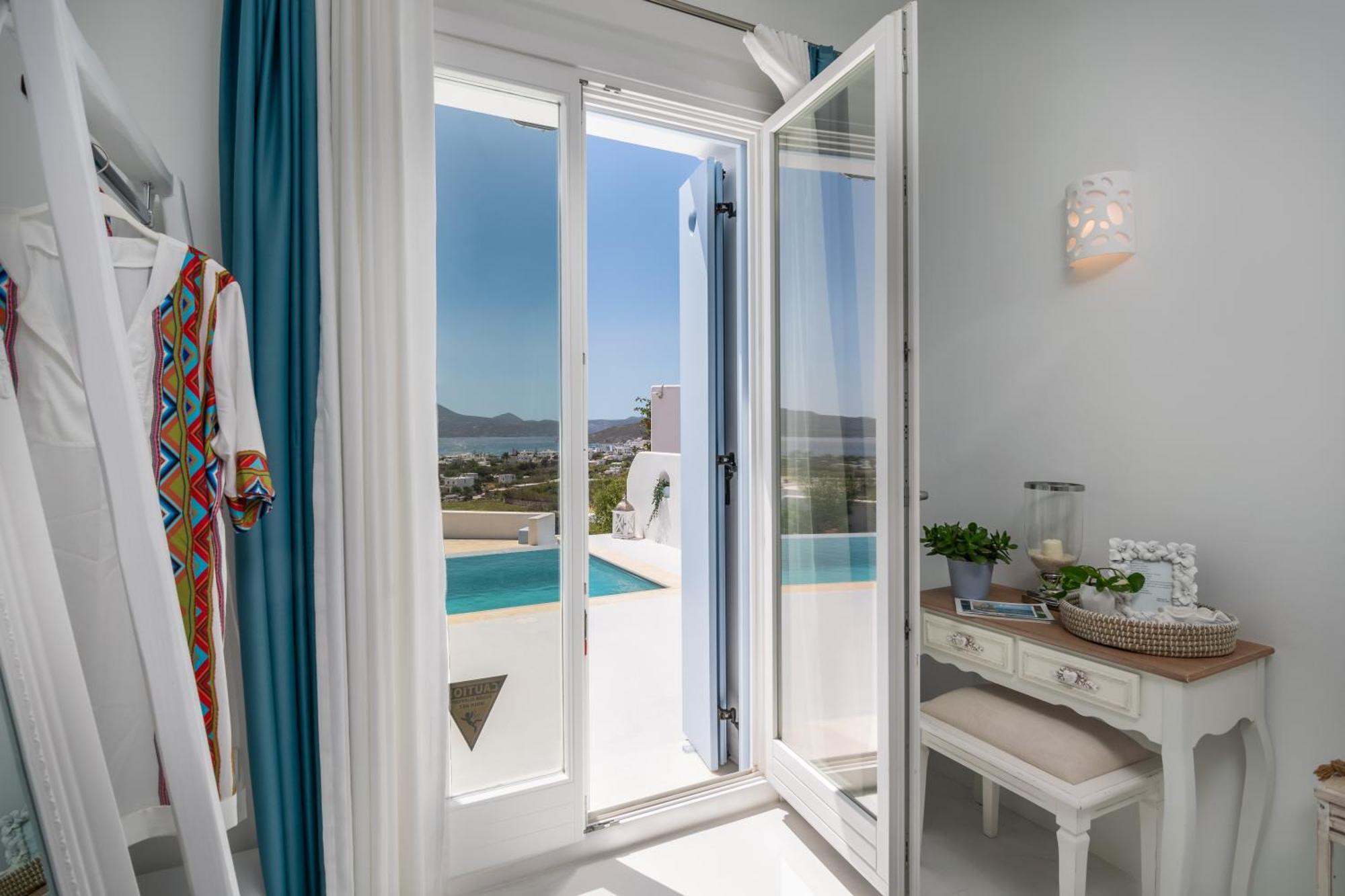 Blu Suites And Studios Adamantas  Bagian luar foto