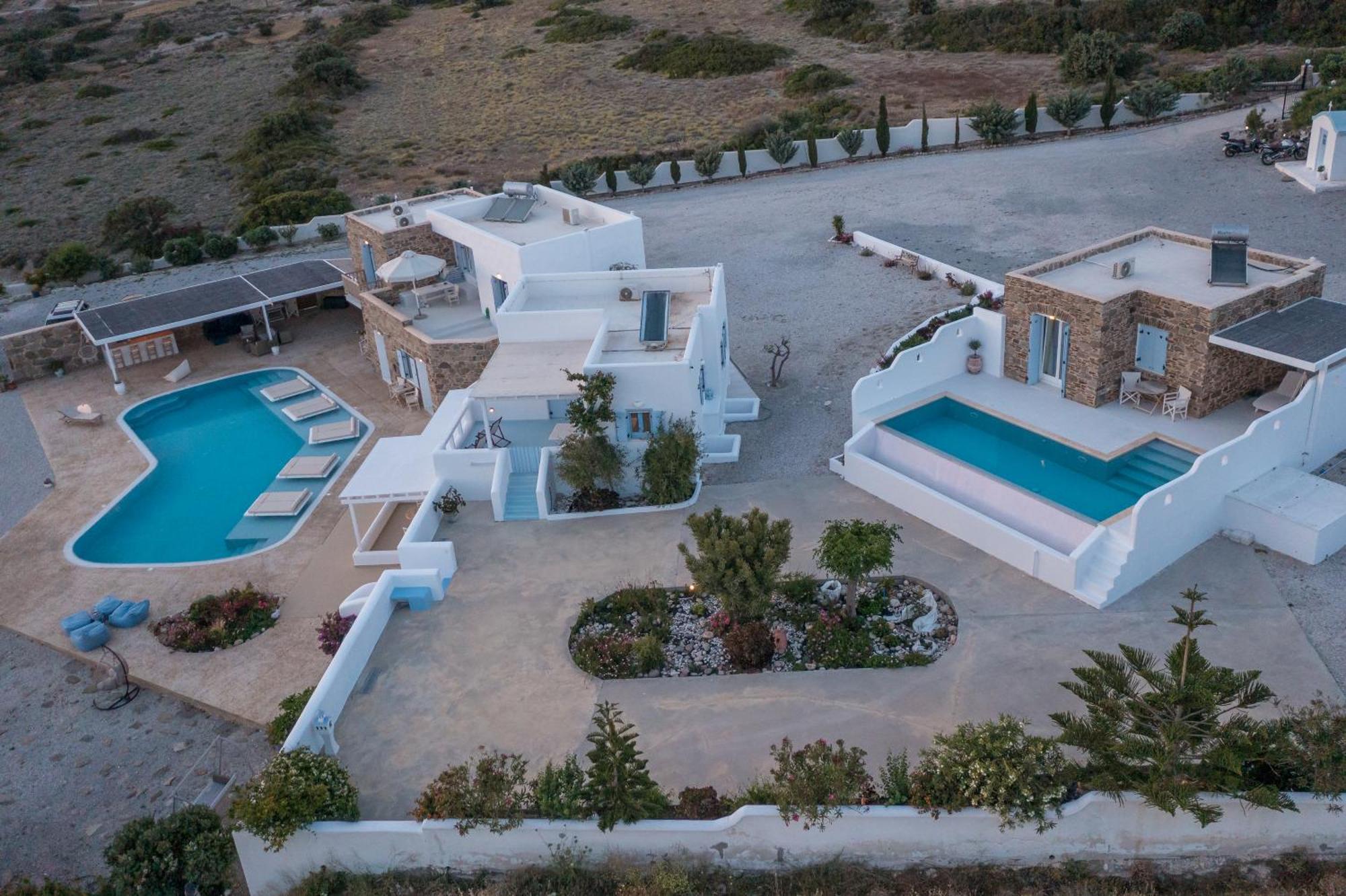 Blu Suites And Studios Adamantas  Bagian luar foto